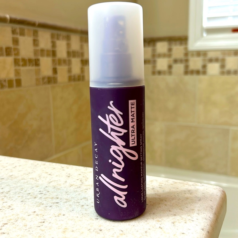 Urban Decay - All Nighter - Ultra Matte